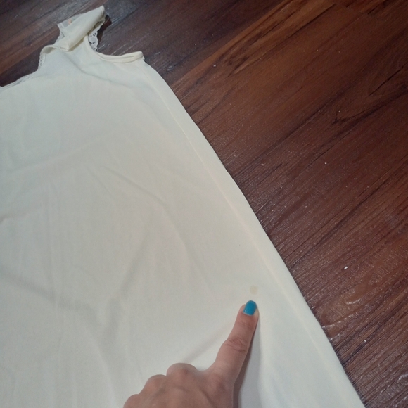 Vintage JC Penney Granny core Nylon Nightgown Floral Embroidery Detail - Picture 8 of 8